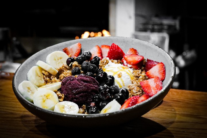 Alaina's Acai Granola Bowl -TM