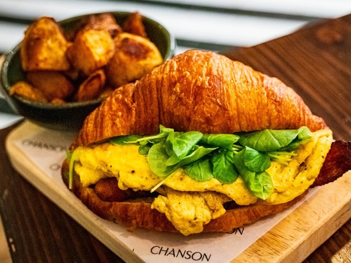 Scrambled Egg & Bacon Croissant