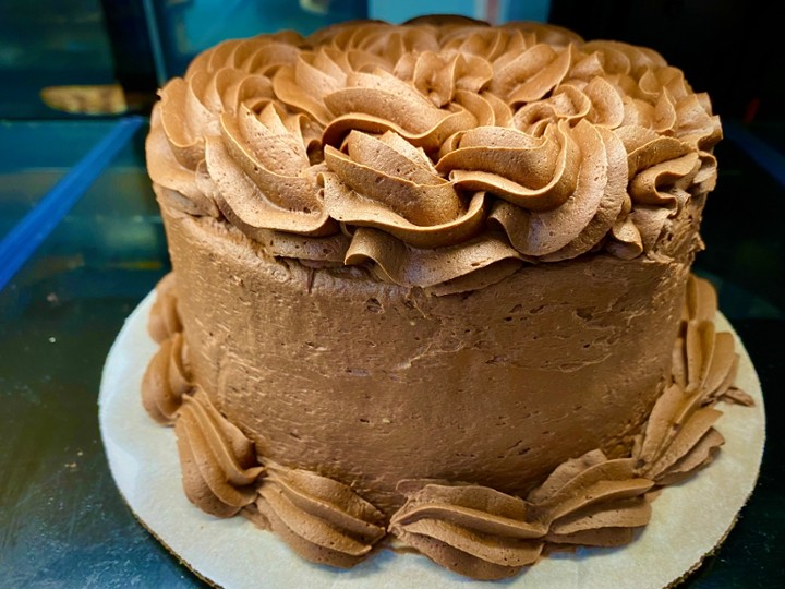 Chocolate Cake 2-Layer