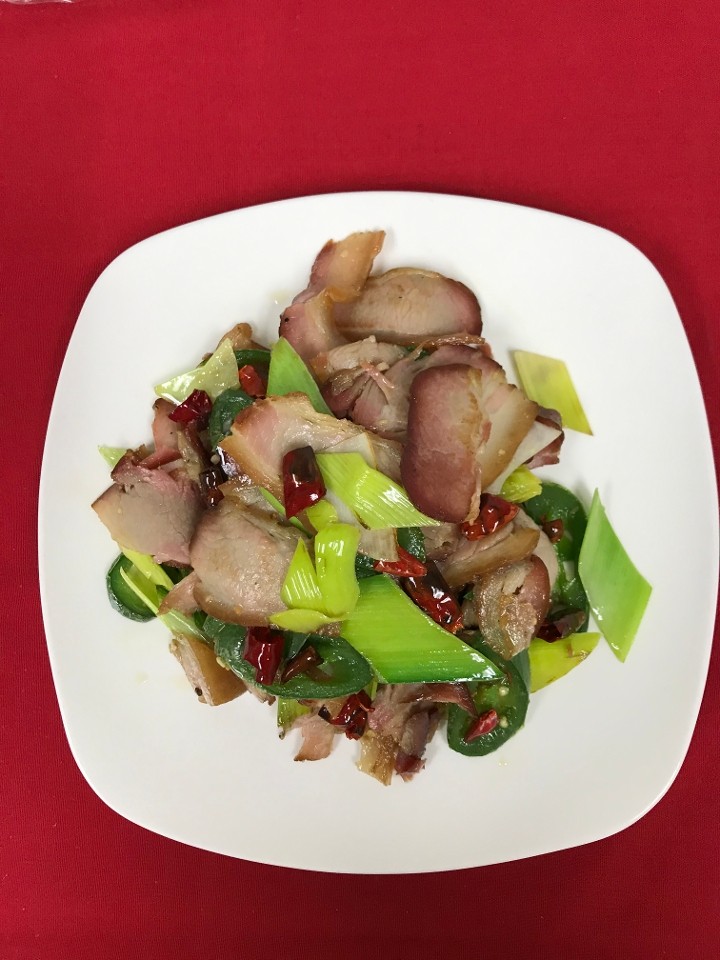 Stir-Fried Leek w/Sichuan-Style Bacon
