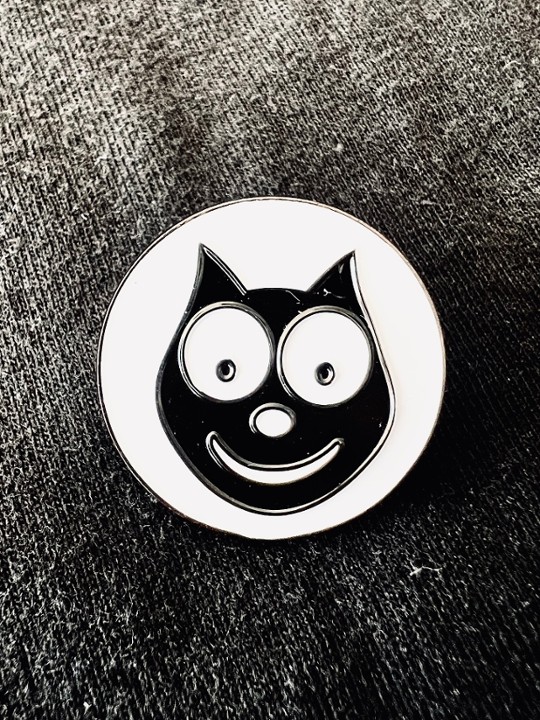 Cat Face Pin