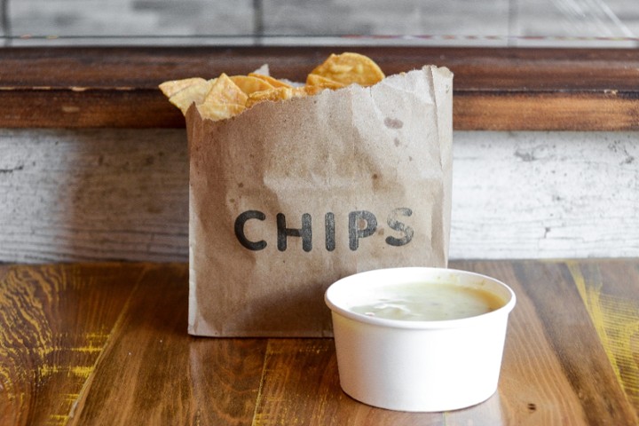 CHIPS & QUESO