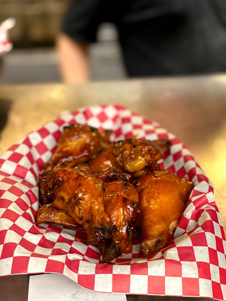 6 Smoked Chicken Wings