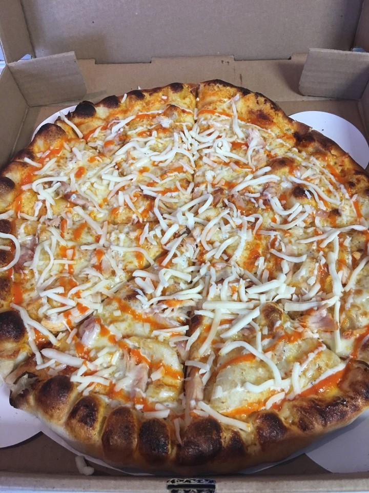 14" Buffalo Chicken Ranch Pizza