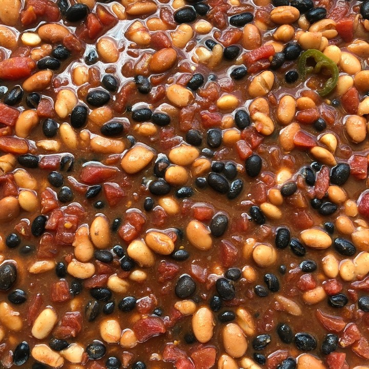 HEARTY BEAN VEGAN CHILI MEAL