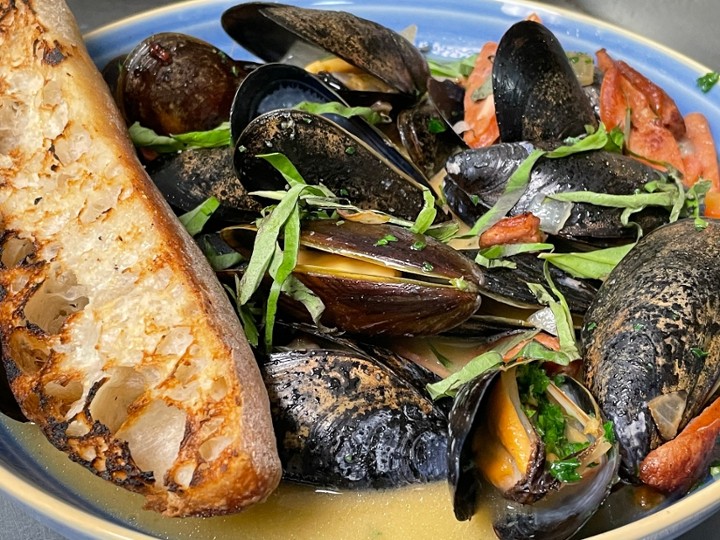 Chourico Braised Mussels