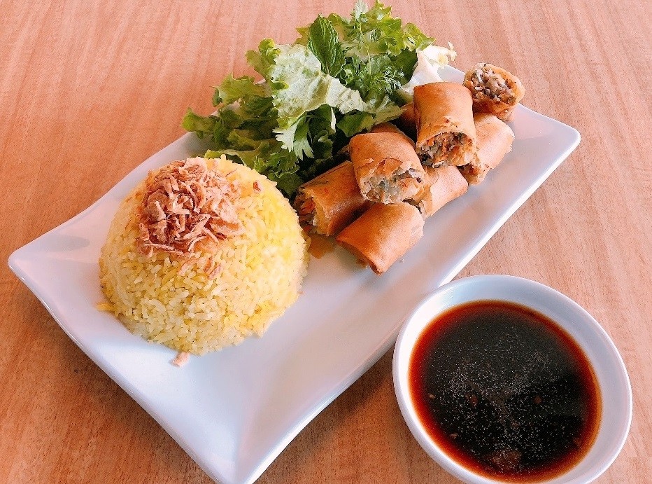 C3B. Hanoi Rice With Spring Roll (Vegetarian)
