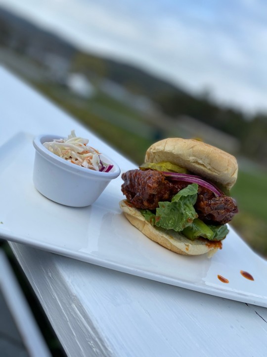 CRISPY CHICKEN SANDWICH