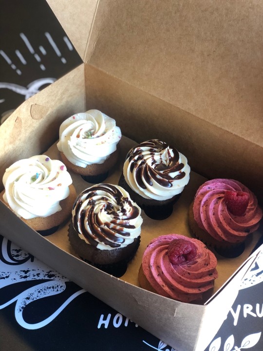 Baker's Variety Cupcake (6)