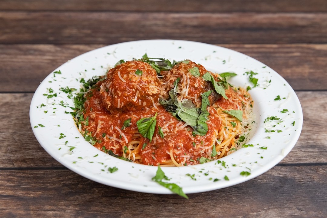 Zina’s Spaghetti & Meatballs