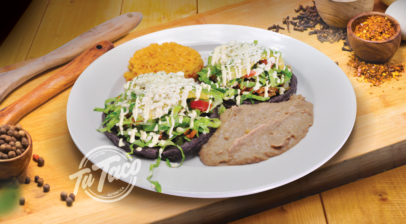 Sopes Plate