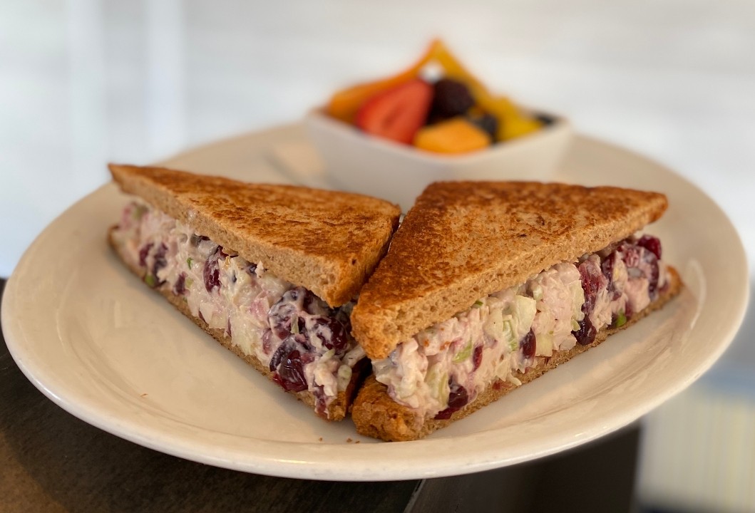 Cranberry Pecan Chx Salad Sandwich