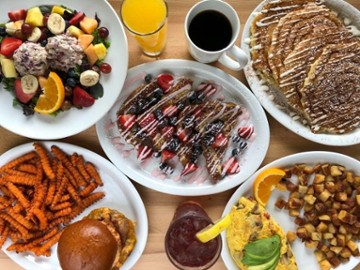 Honey Biscuit Breakfast & Lunch