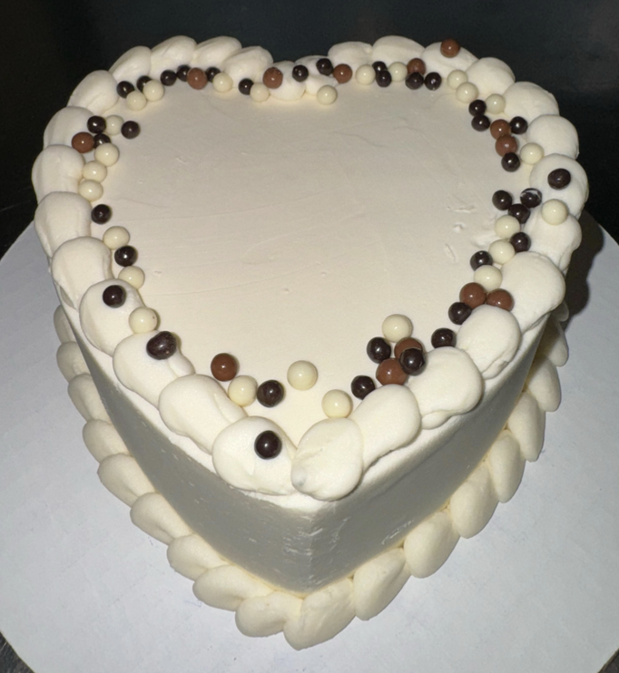 6" Heart-Shaped Cake