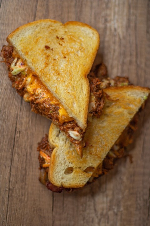 Sriracha Pulled Pork Grilled Cheese*