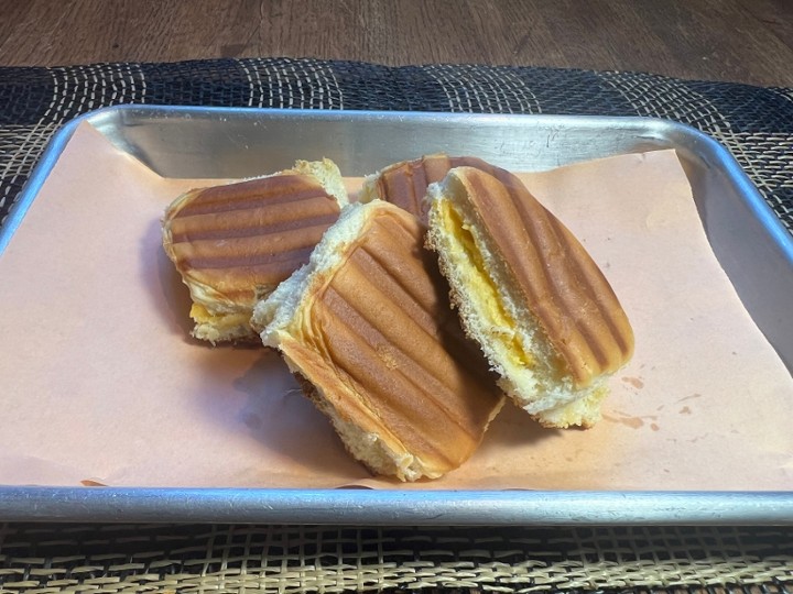 Kids Grilled Cheese Sliders