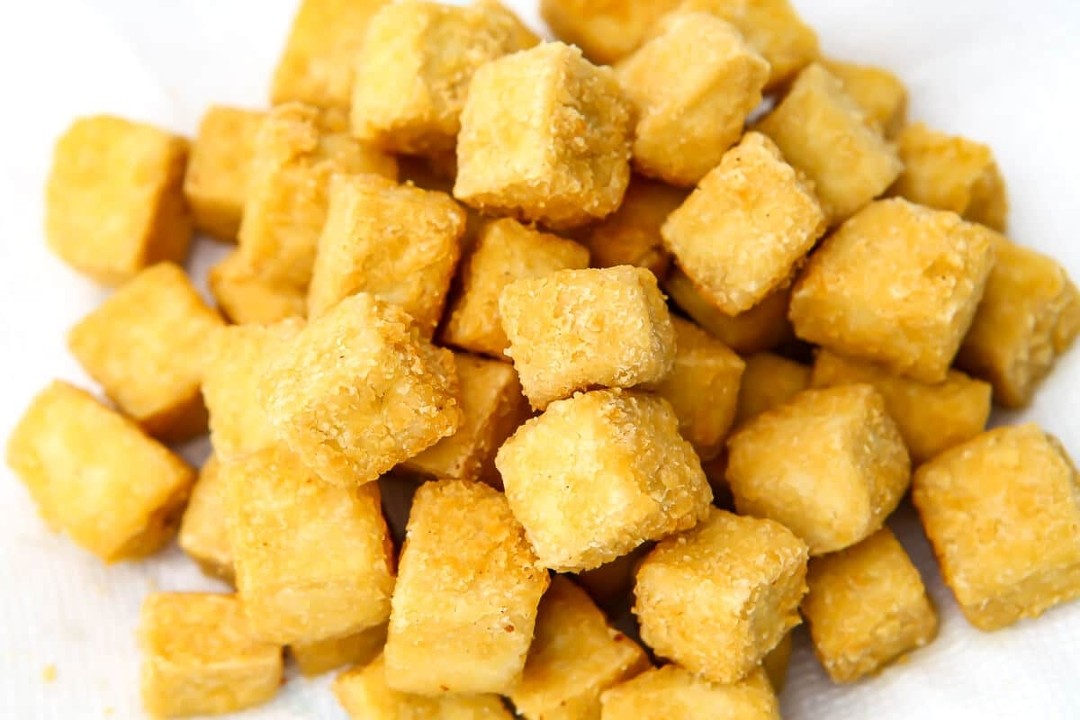 Crispy tofu & fries box
