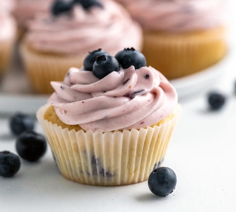 Keto blueberry cupcakes