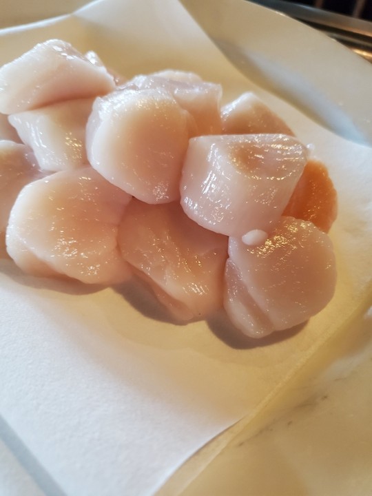 Fresh Scallops - priced by the pound