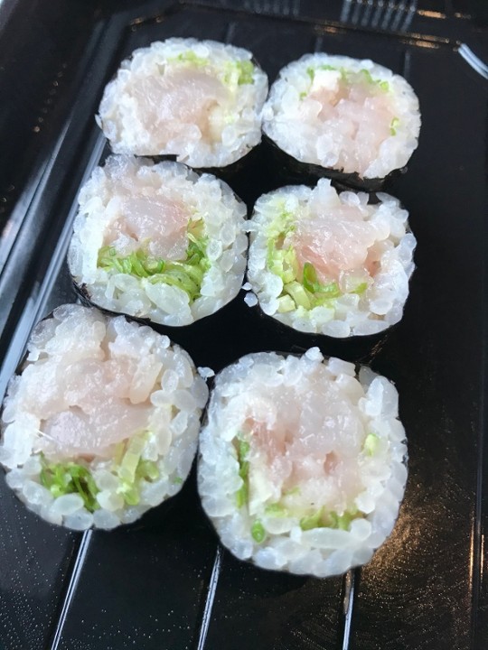 YELLOWTAIL & SCALLION ROLL