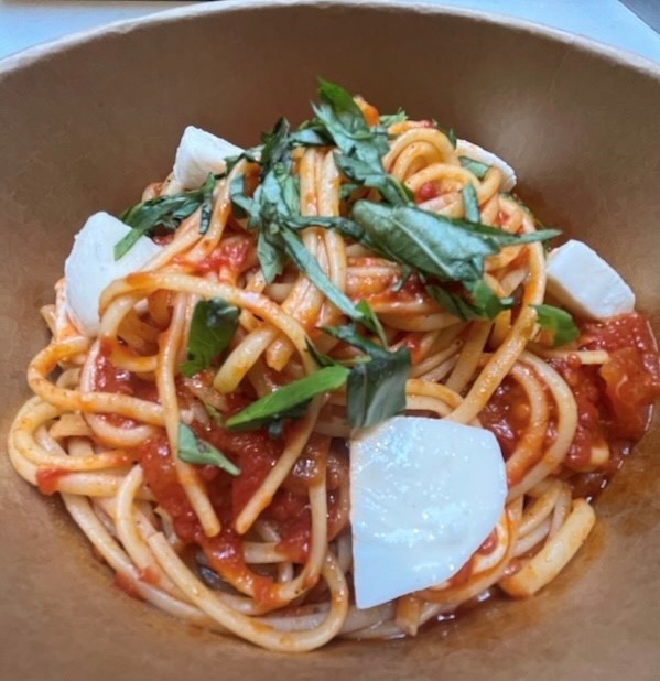 Spaghetti Pomodoro with Fresh Mozzarella