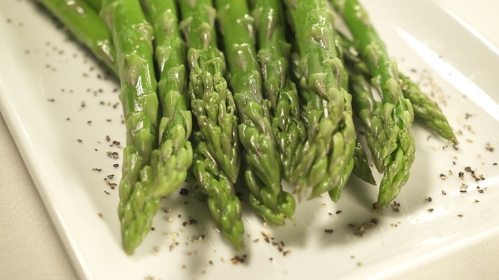 Steam Asparagus