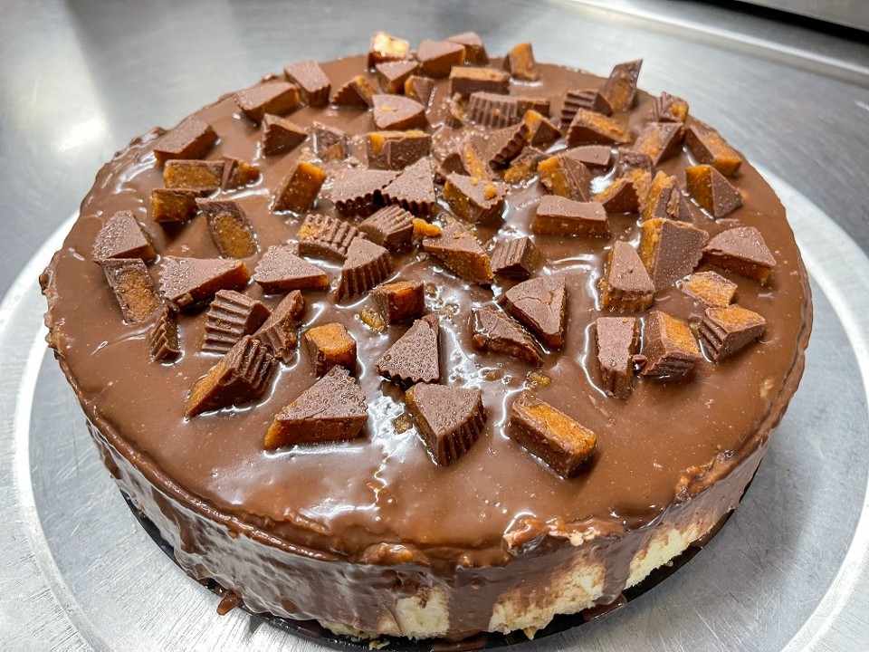 Reeses Peanut Butter Cup Cheesecake