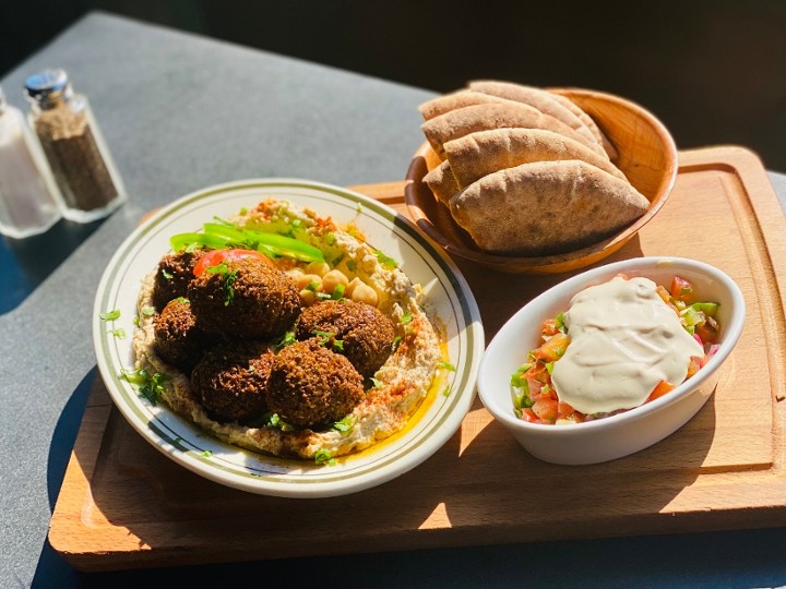 Hummus Falafel Main