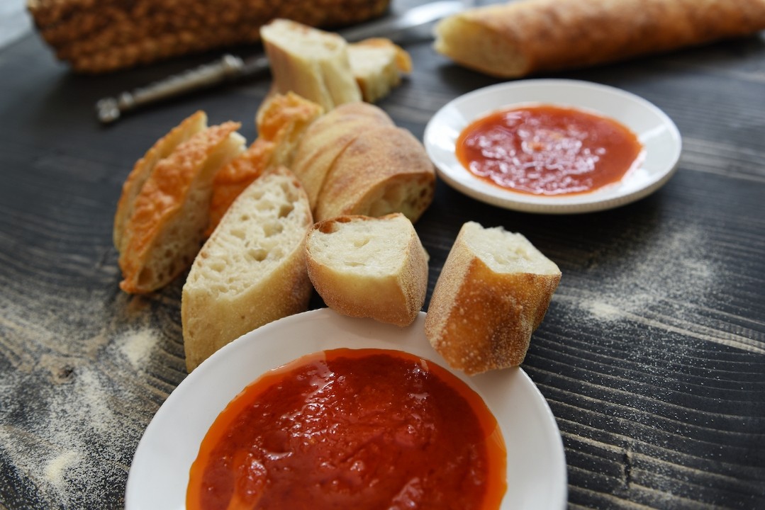 Spicy Hot Tomato Oil & Stretch Bread