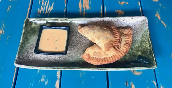 EMPANADAS DE AJI DE GALLINA