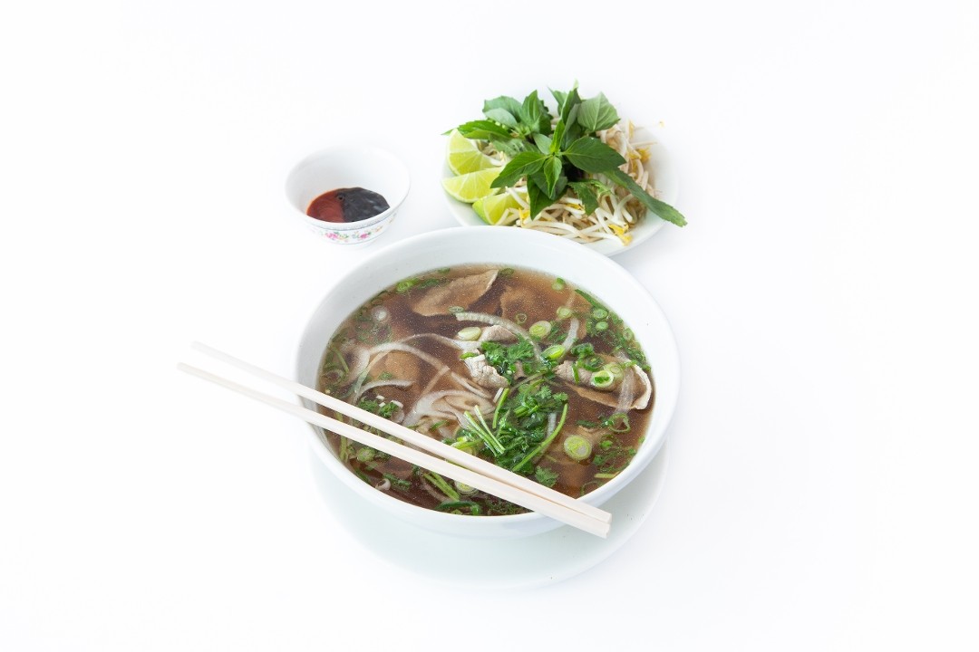 30 Noodle Soup w/ Eye Round Steak - Pho Tai