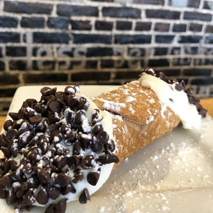 Chocolate Chip Cannoli