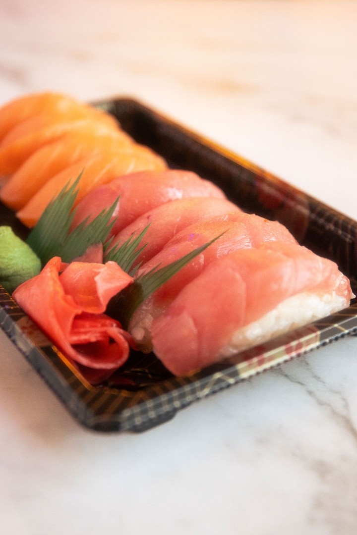 Yellowfin Sushi- 10 pc