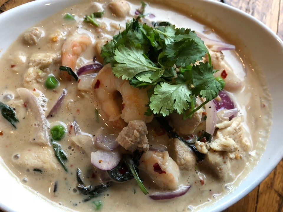 CURRIED COCONUT SHRIMP & CHICKEN