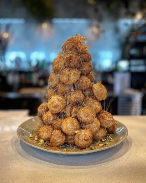 Croquembouche