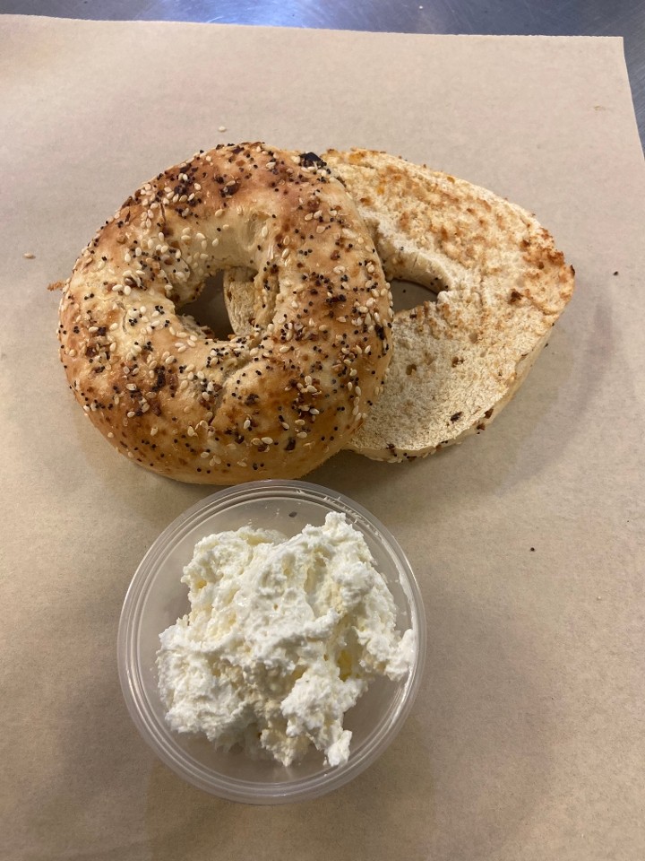 Toasted Bagel w/ Cream Cheese