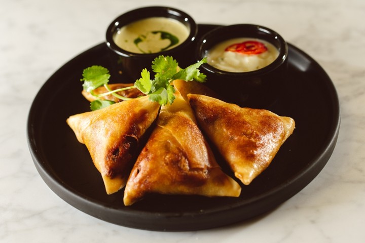 CHICKEN SAMOSAS