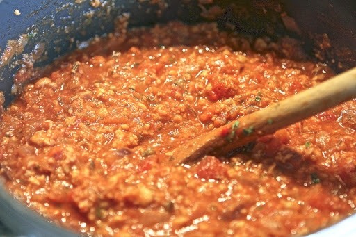 Blount Fine Foods - Macaroni & Beef in Tomato Sauce