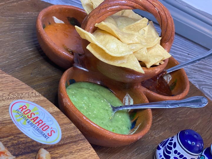 Tomatillo Salsa & Chips