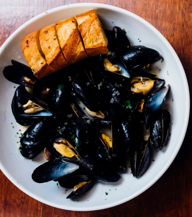 Bacon Blue Cheese Mussels