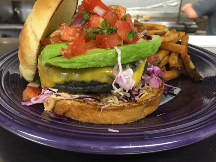 Black Bean Burger / Fries