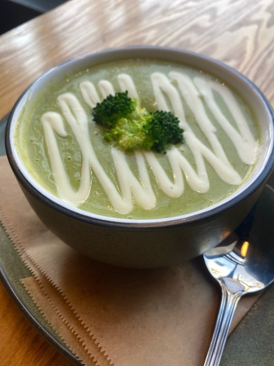 Vegan Cream of Broccoli Soup