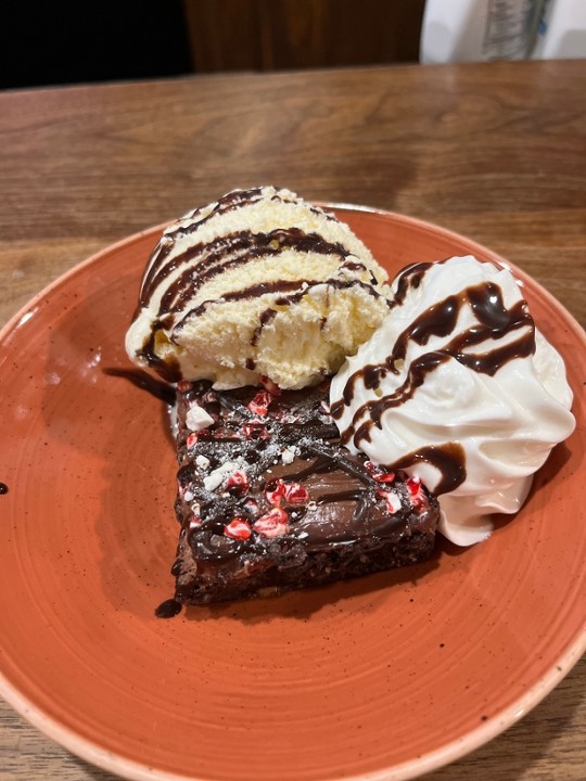 Chocolate Caramel Brownie Sundae