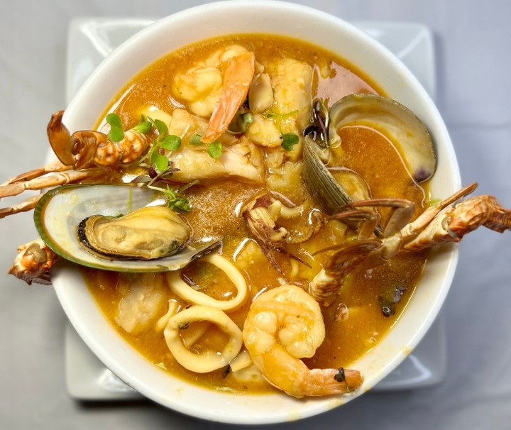 Parihuela/Peruvian Seafood Soup