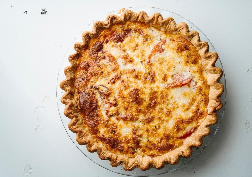 Roasted Tomato Pie with Thyme and Buttermilk Cheddar
