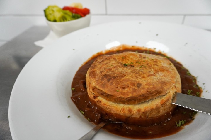 Sevensisters Steak and Guinness Pie
