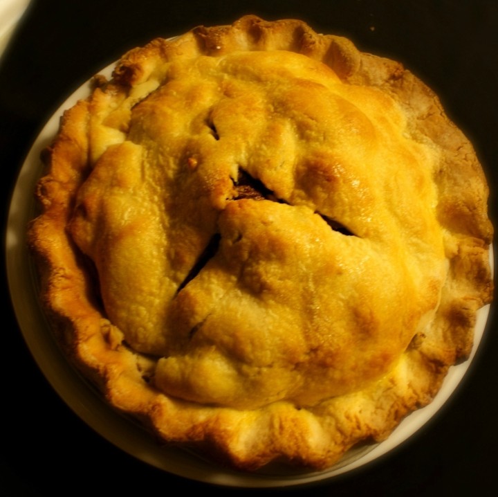 Caramel Pecan Apple Pie