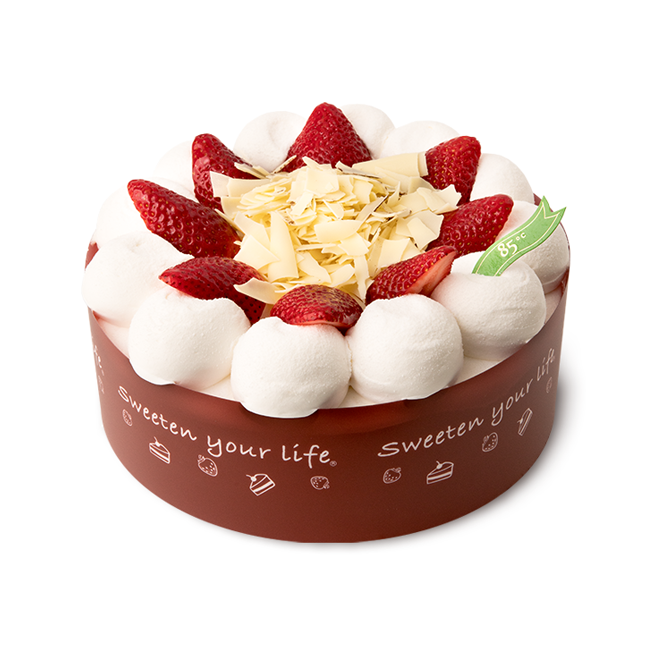 Deluxe Strawberry Cream | 8" Cake