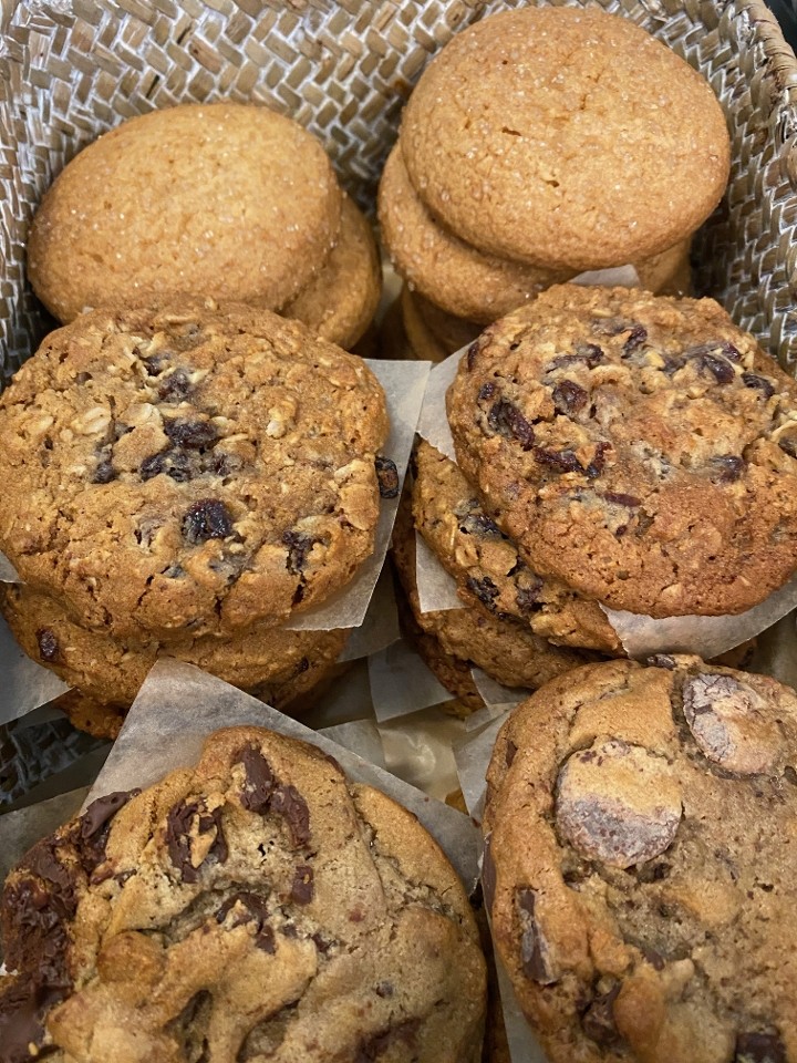 Cookies: Oatmeal Raisin