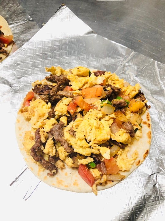 Machacado: Beef, Egg, Onions, Bell Peppers, Tomatoes, & Serrano (Start at 8am)